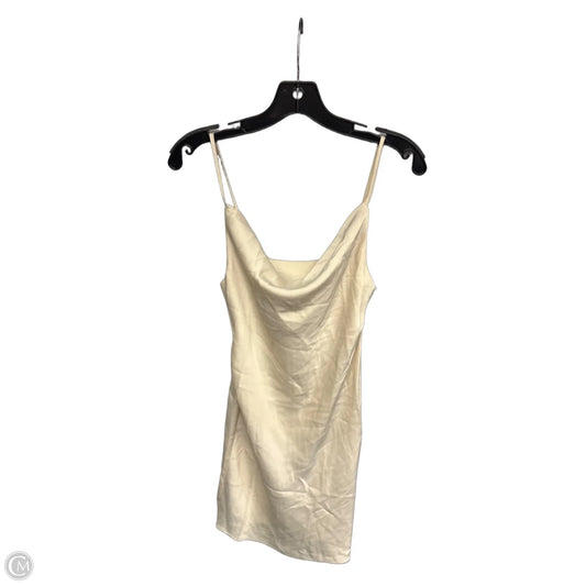 Dress Casual Short By Urban Outfitters In Cream, Size: Xs