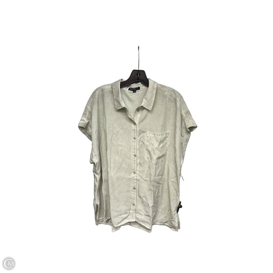 Top Short Sleeve By Velvet In Green, Size: Xl