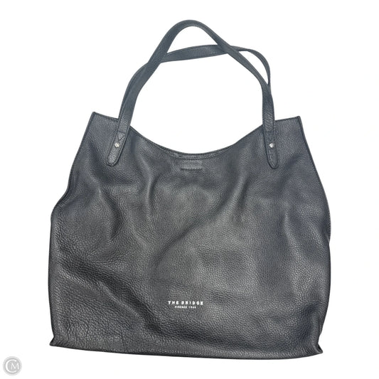 Tote By Clothes Mentor, Size: Medium