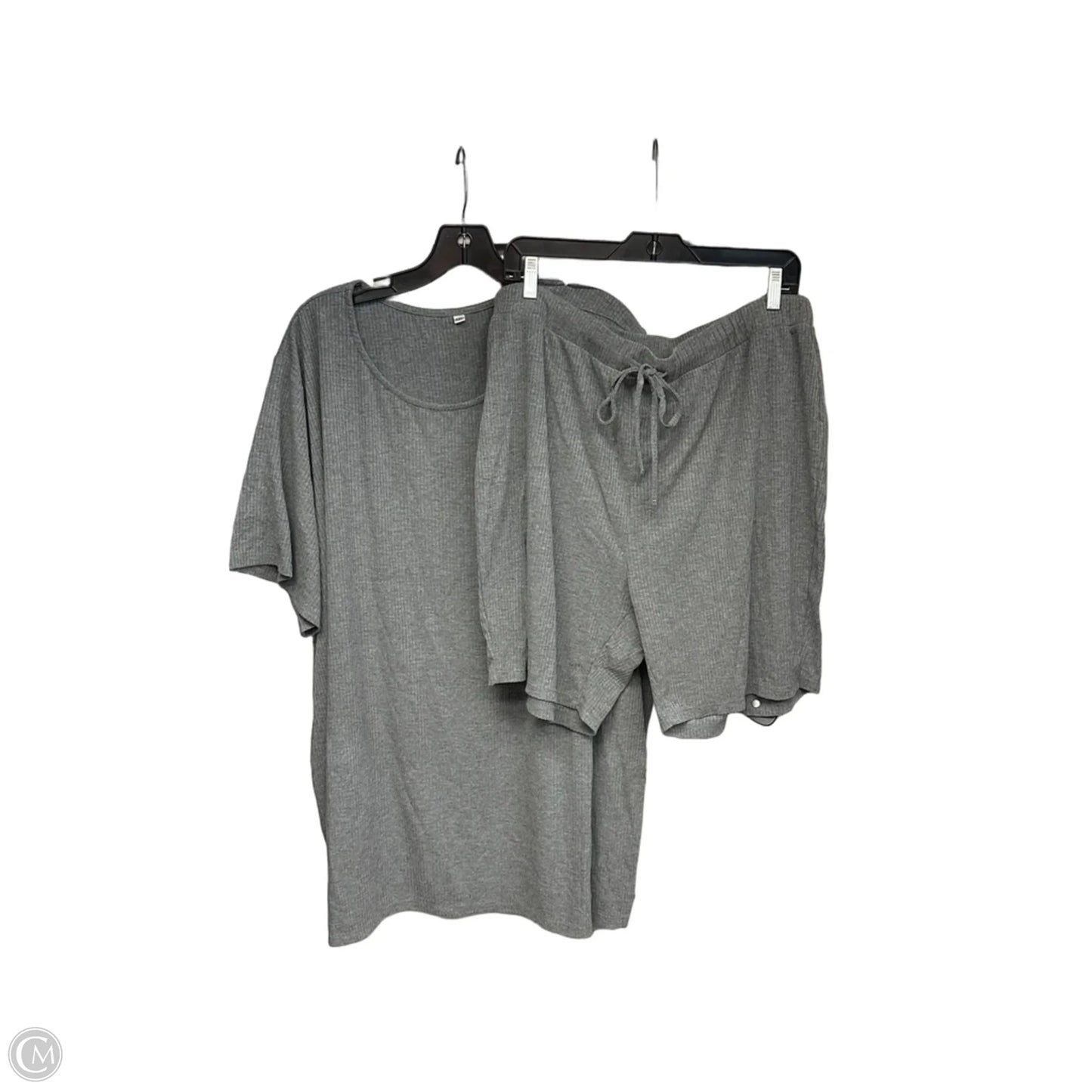 Shorts Set By Clothes Mentor In Grey, Size: 4x