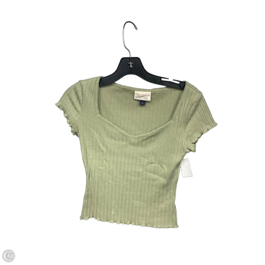 Top Short Sleeve By Universal Thread In Green, Size: S