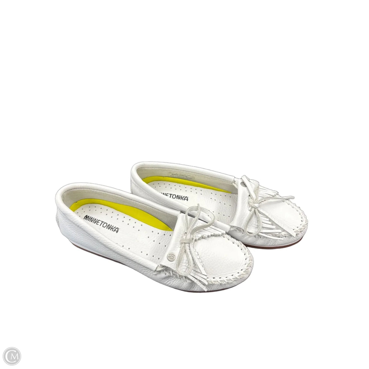 Shoes Flats By Minnetonka In White, Size: 7