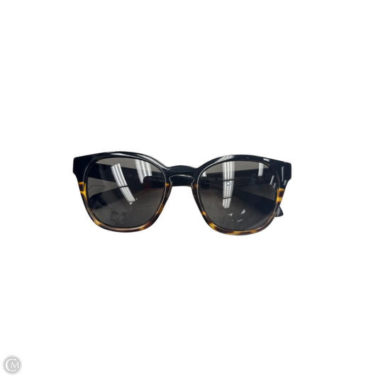 Sunglasses By Clothes Mentor, Size:
