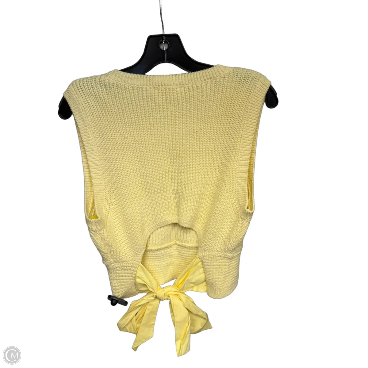 Top Sleeveless By Le Lis In Yellow, Size: L