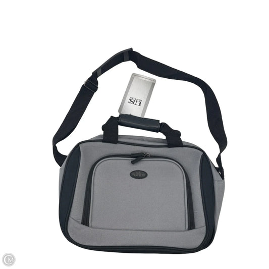 Tote By Clothes Mentor, Size: Medium