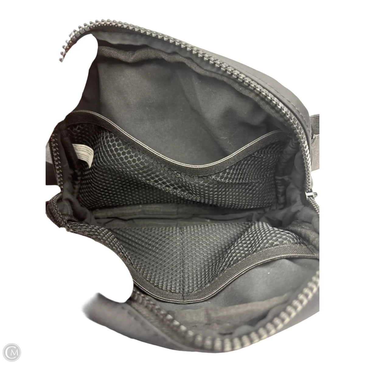 Belt Bag By Clothes Mentor, Size: Small