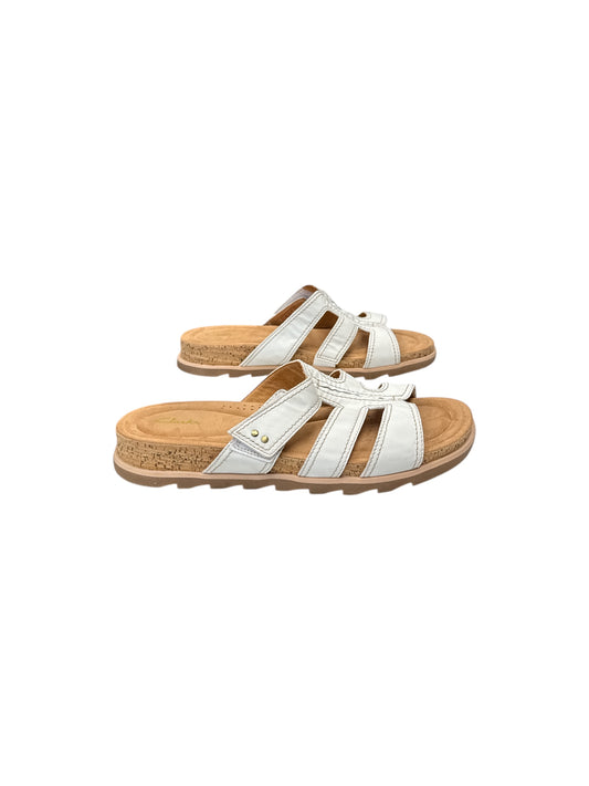 SANDALS FLATS by CLARKS In IVORY, Size: 10