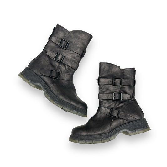 Boots Combat By Mia  Size: 8