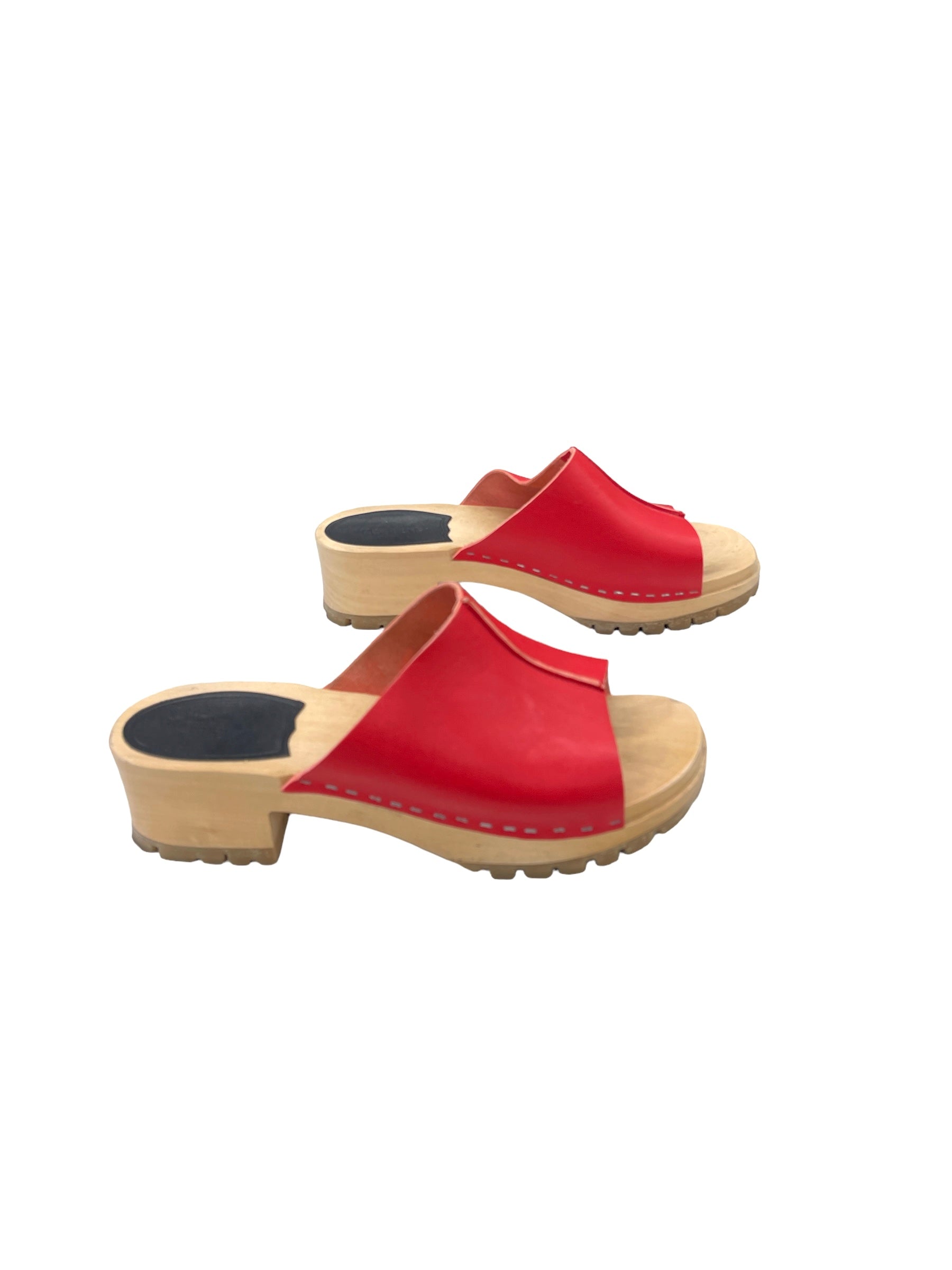 Minnetonka on sale havana sandal